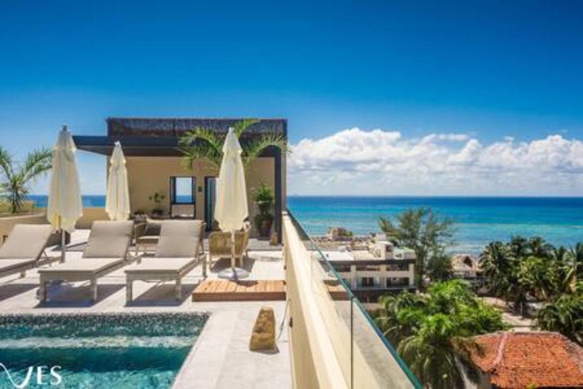 2 Br. With Rooftop Pool And Stunning Ocean View *